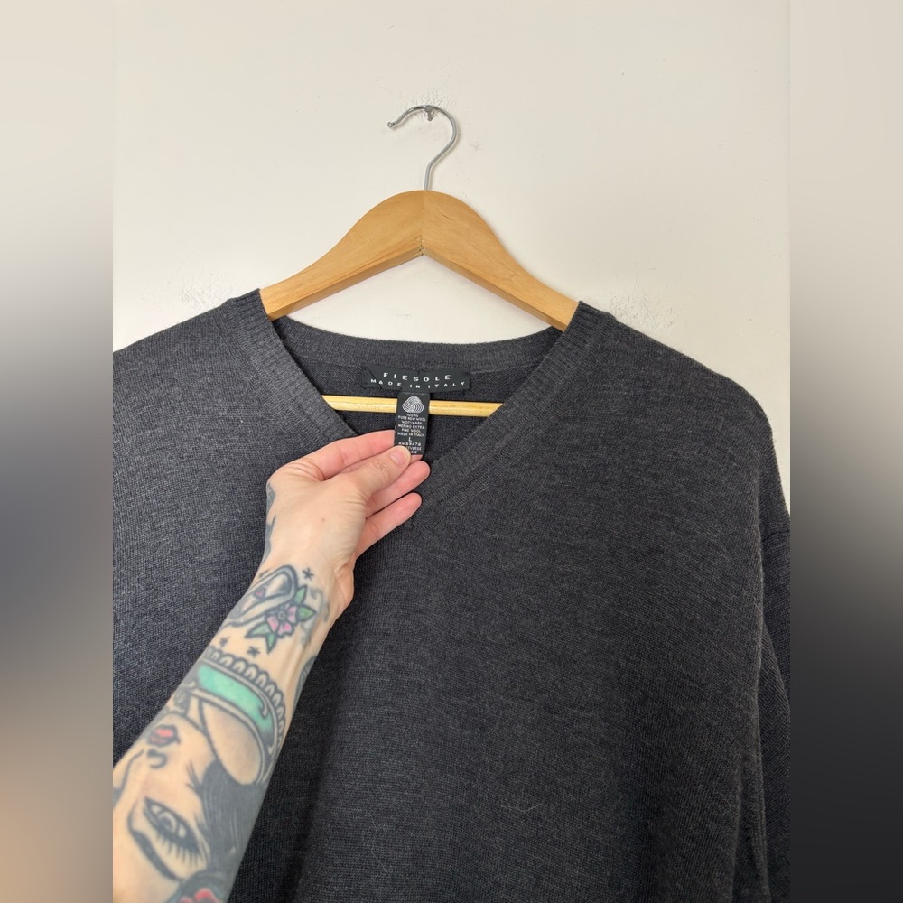 Fiesole Merino Wool Vneck Pullover In Charcoal - Picture 3 of 5